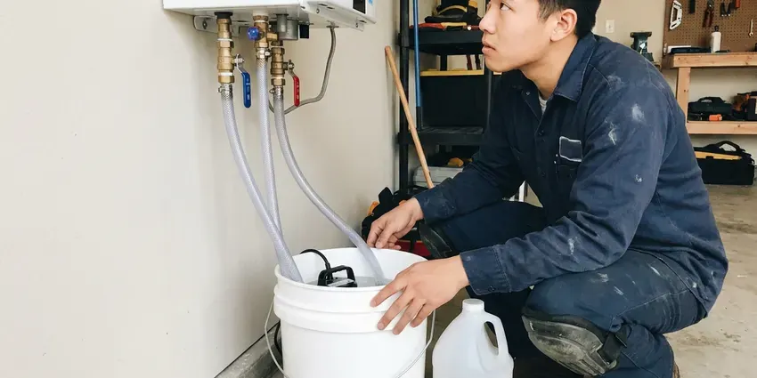 Tankless Water Heater Maintenance in Charleston